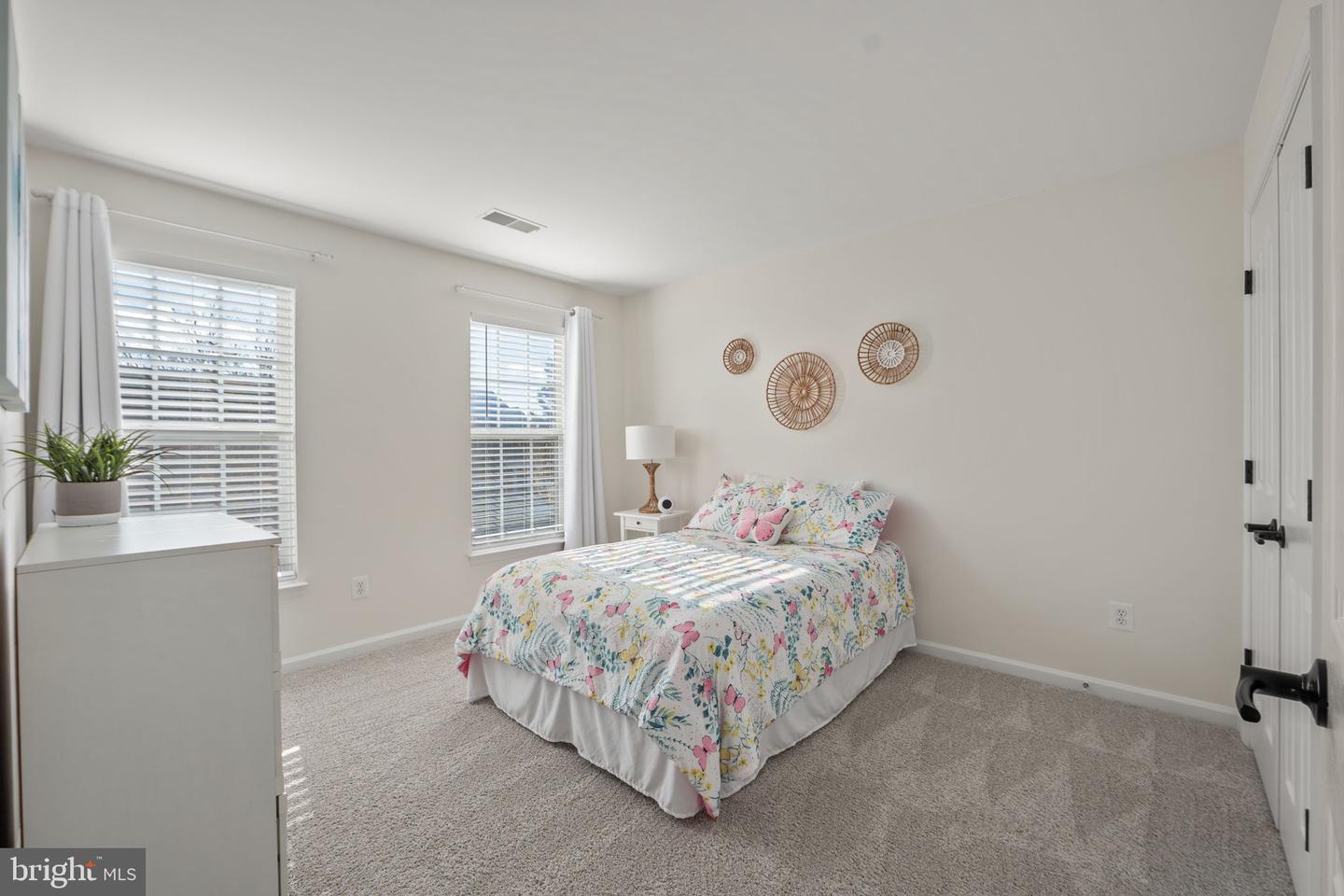 11909 MOLLY PITCHER CIR, MANASSAS, Virginia 20109, 4 Bedrooms Bedrooms, ,2 BathroomsBathrooms,Residential,For sale,11909 MOLLY PITCHER CIR,VAPW2108068 MLS # VAPW2108068