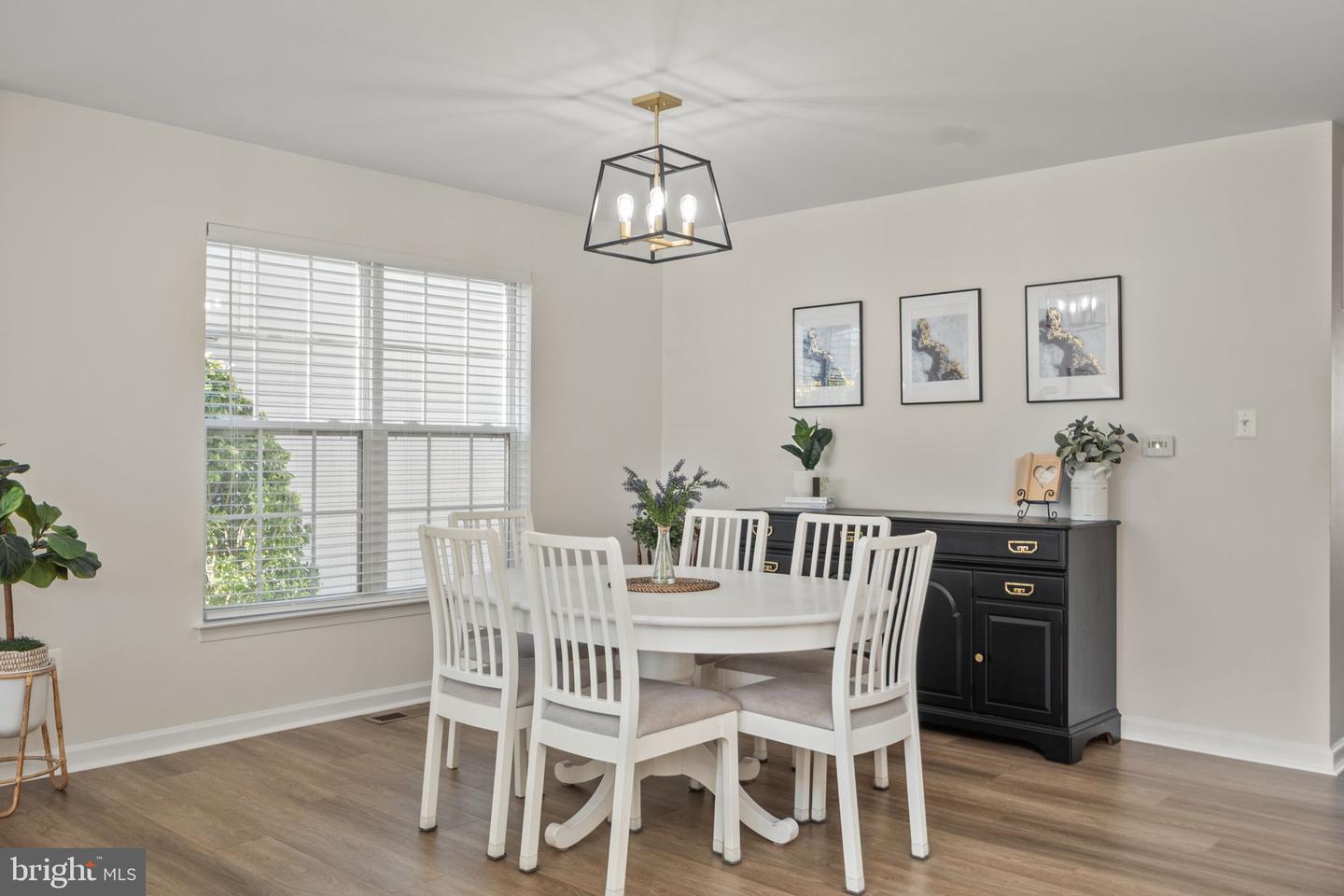 11909 MOLLY PITCHER CIR, MANASSAS, Virginia 20109, 4 Bedrooms Bedrooms, ,2 BathroomsBathrooms,Residential,For sale,11909 MOLLY PITCHER CIR,VAPW2108068 MLS # VAPW2108068