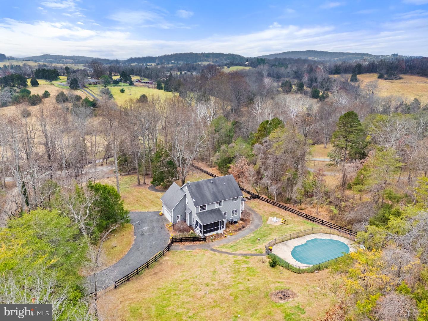 8182 ASHTON WAY, WARRENTON, Virginia 20186, 5 Bedrooms Bedrooms, ,3 BathroomsBathrooms,Residential,For sale,8182 ASHTON WAY,VAFQ2019726 MLS # VAFQ2019726