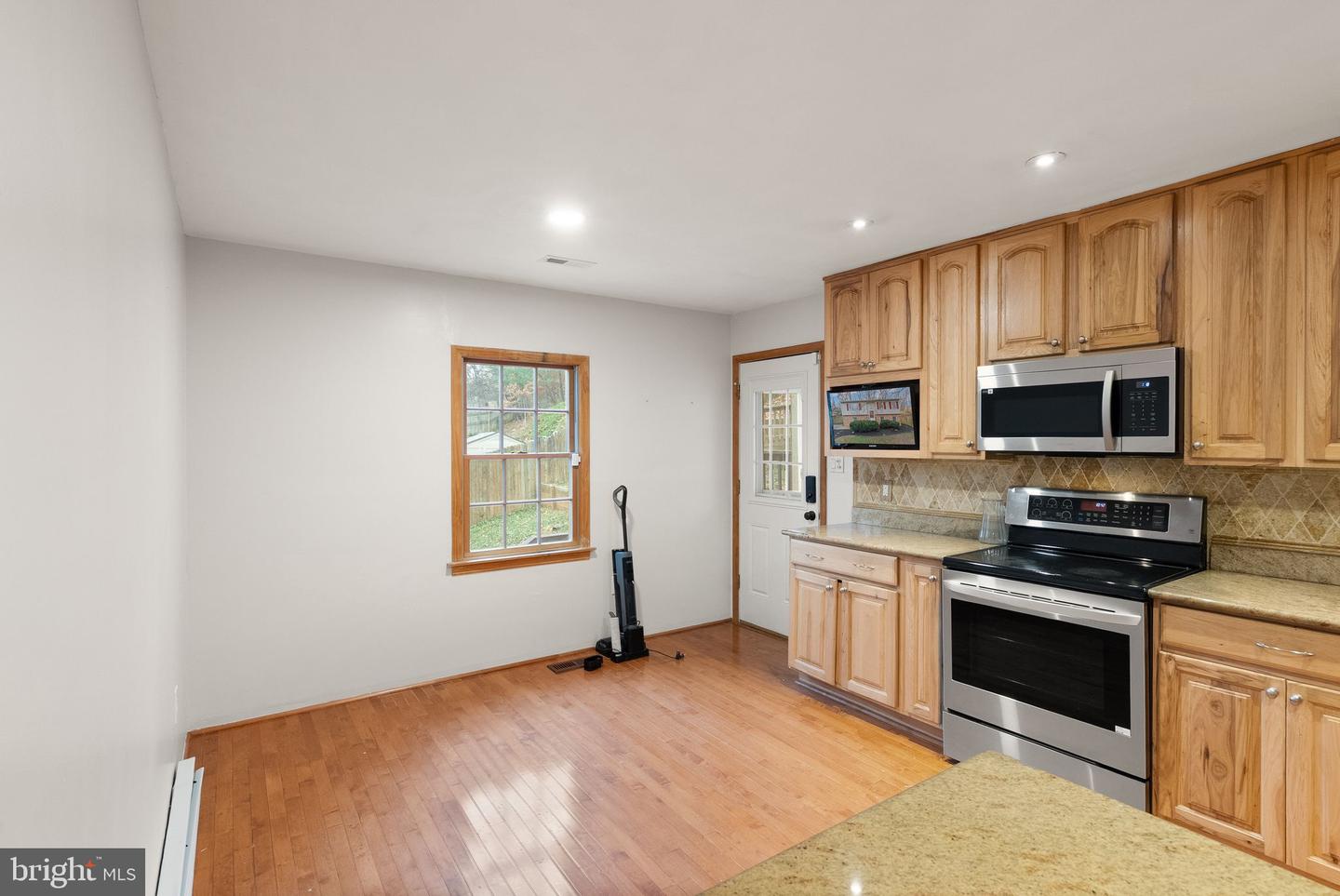 6738 KELLY RD, WARRENTON, Virginia 20187, 3 Bedrooms Bedrooms, ,2 BathroomsBathrooms,Residential,For sale,6738 KELLY RD,VAFQ2019732 MLS # VAFQ2019732