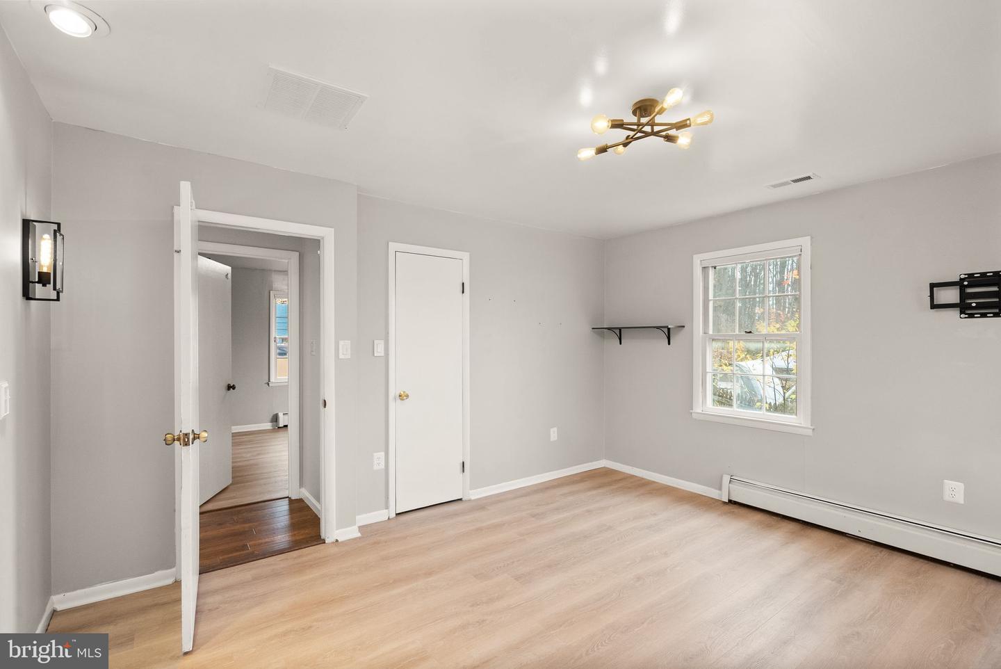 6738 KELLY RD, WARRENTON, Virginia 20187, 3 Bedrooms Bedrooms, ,2 BathroomsBathrooms,Residential,For sale,6738 KELLY RD,VAFQ2019732 MLS # VAFQ2019732