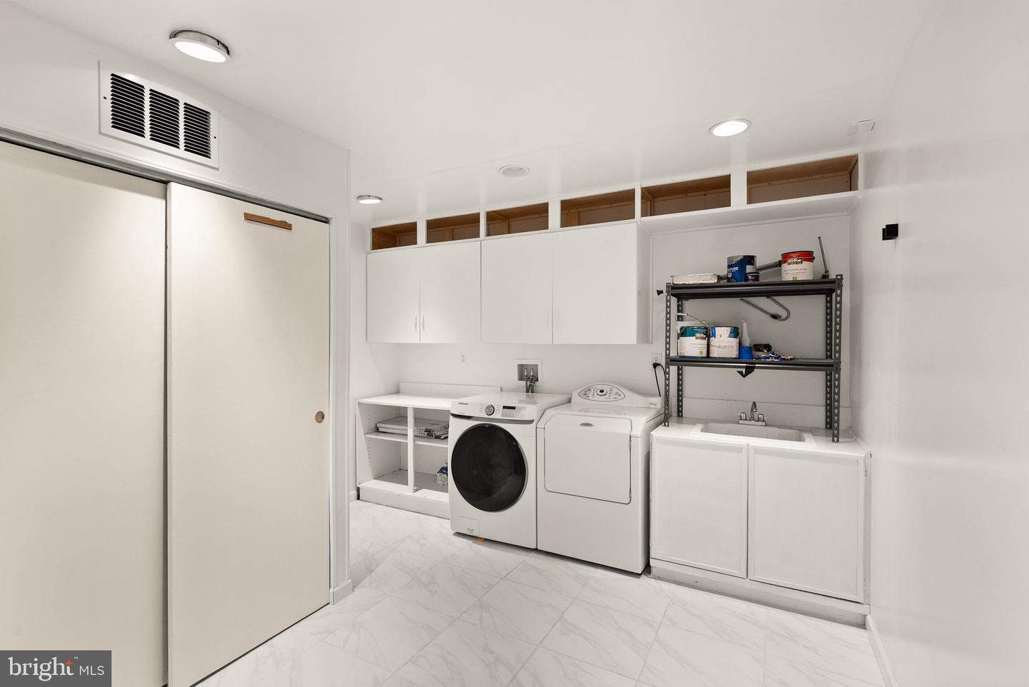 6738 KELLY RD, WARRENTON, Virginia 20187, 3 Bedrooms Bedrooms, ,2 BathroomsBathrooms,Residential,For sale,6738 KELLY RD,VAFQ2019732 MLS # VAFQ2019732