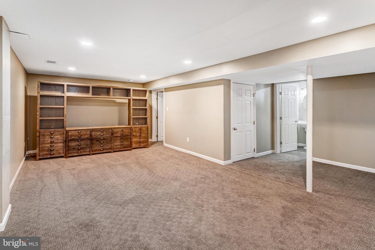 4586 RINCON PL, DUMFRIES, Virginia 22025, 5 Bedrooms Bedrooms, 16 Rooms Rooms,3 BathroomsBathrooms,Residential,For sale,4586 RINCON PL,VAPW2108152 MLS # VAPW2108152