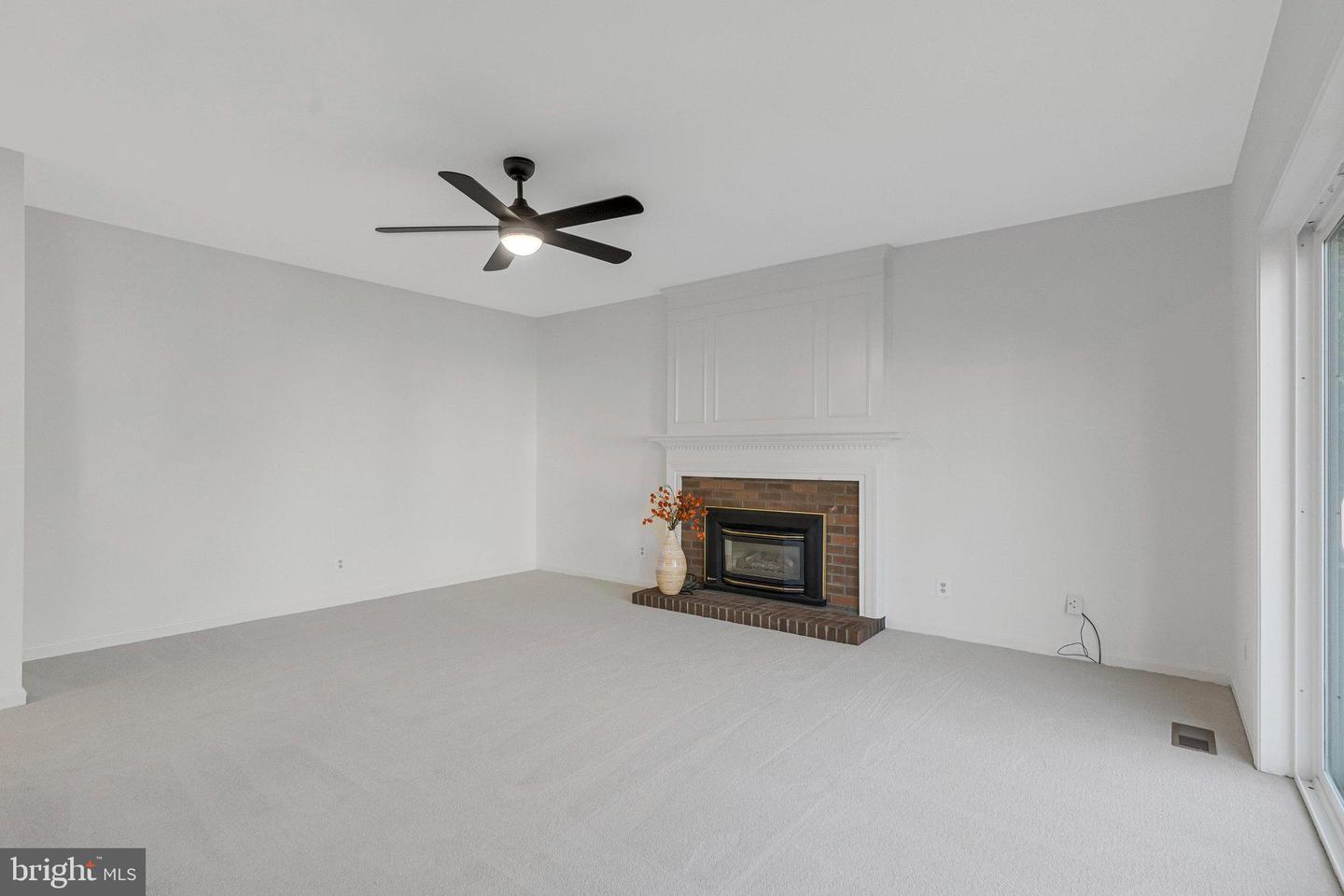 714 CLAIRMONT CT NE, LEESBURG, Virginia 20176, 4 Bedrooms Bedrooms, ,2 BathroomsBathrooms,Residential,For sale,714 CLAIRMONT CT NE,VALO2111616 MLS # VALO2111616