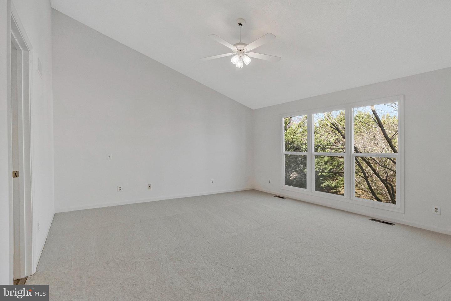 714 CLAIRMONT CT NE, LEESBURG, Virginia 20176, 4 Bedrooms Bedrooms, ,2 BathroomsBathrooms,Residential,For sale,714 CLAIRMONT CT NE,VALO2111616 MLS # VALO2111616