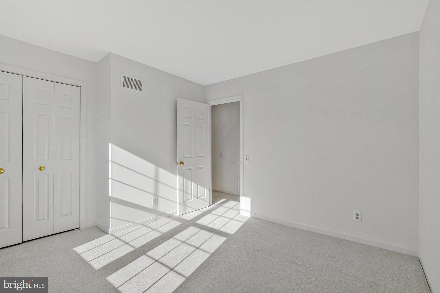 714 CLAIRMONT CT NE, LEESBURG, Virginia 20176, 4 Bedrooms Bedrooms, ,2 BathroomsBathrooms,Residential,For sale,714 CLAIRMONT CT NE,VALO2111616 MLS # VALO2111616