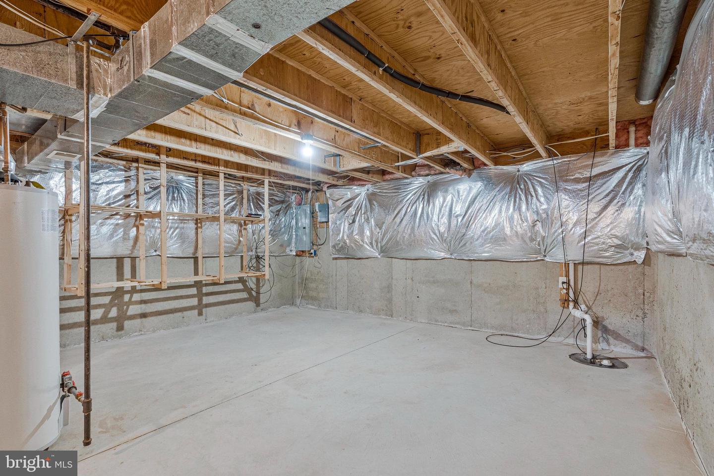 714 CLAIRMONT CT NE, LEESBURG, Virginia 20176, 4 Bedrooms Bedrooms, ,2 BathroomsBathrooms,Residential,For sale,714 CLAIRMONT CT NE,VALO2111616 MLS # VALO2111616