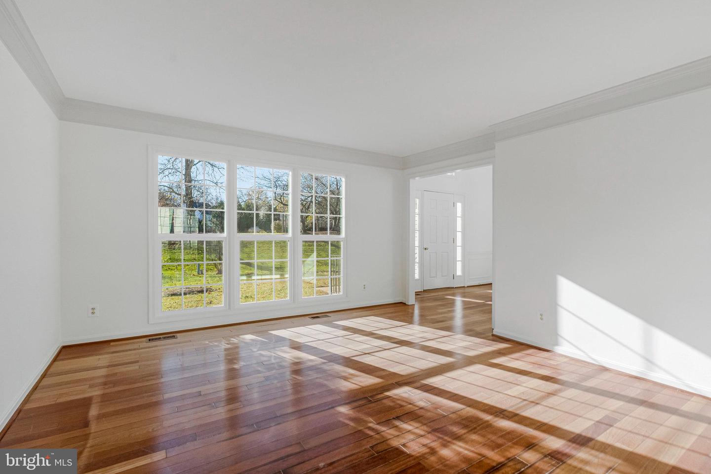 714 CLAIRMONT CT NE, LEESBURG, Virginia 20176, 4 Bedrooms Bedrooms, ,2 BathroomsBathrooms,Residential,For sale,714 CLAIRMONT CT NE,VALO2111616 MLS # VALO2111616