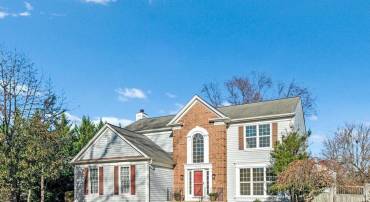 714 CLAIRMONT CT NE, LEESBURG, Virginia 20176, 4 Bedrooms Bedrooms, ,2 BathroomsBathrooms,Residential,For sale,714 CLAIRMONT CT NE,VALO2111616 MLS # VALO2111616