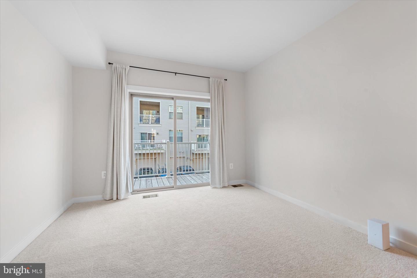 203 PARK CENTRAL TER, MANASSAS, Virginia 20111, 2 Bedrooms Bedrooms, 8 Rooms Rooms,2 BathroomsBathrooms,Residential,For sale,203 PARK CENTRAL TER,VAMP2003506 MLS # VAMP2003506