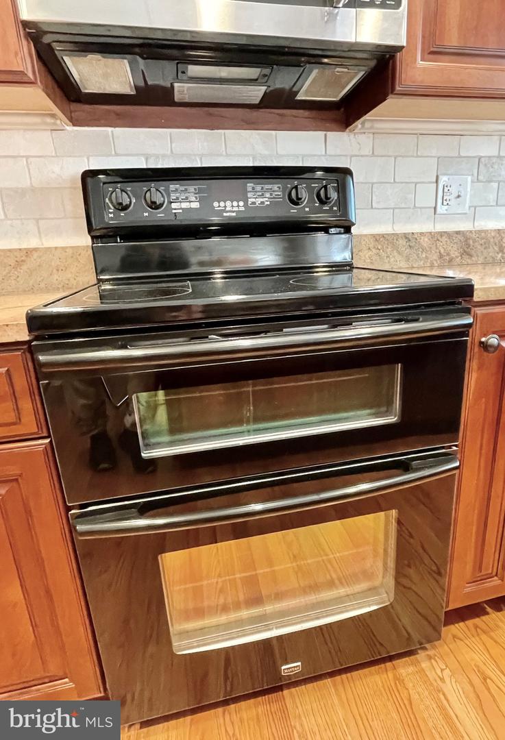 5624 GLEN EAGLES CT, FREDERICKSBURG, Virginia 22407, 3 Bedrooms Bedrooms, ,2 BathroomsBathrooms,Residential,For sale,5624 GLEN EAGLES CT,VASP2037790 MLS # VASP2037790