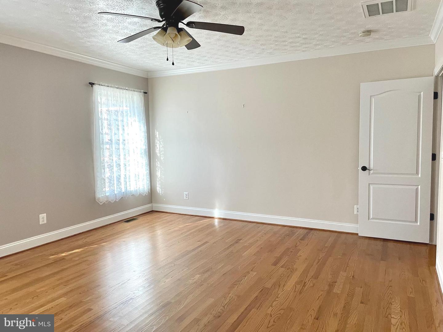 5624 GLEN EAGLES CT, FREDERICKSBURG, Virginia 22407, 3 Bedrooms Bedrooms, ,2 BathroomsBathrooms,Residential,For sale,5624 GLEN EAGLES CT,VASP2037790 MLS # VASP2037790