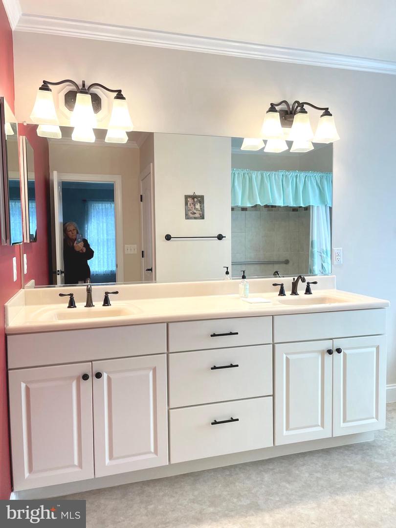 5624 GLEN EAGLES CT, FREDERICKSBURG, Virginia 22407, 3 Bedrooms Bedrooms, ,2 BathroomsBathrooms,Residential,For sale,5624 GLEN EAGLES CT,VASP2037790 MLS # VASP2037790