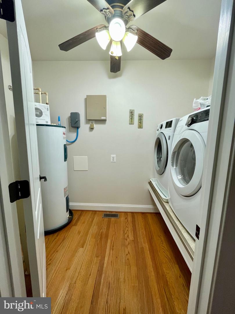 5624 GLEN EAGLES CT, FREDERICKSBURG, Virginia 22407, 3 Bedrooms Bedrooms, ,2 BathroomsBathrooms,Residential,For sale,5624 GLEN EAGLES CT,VASP2037790 MLS # VASP2037790