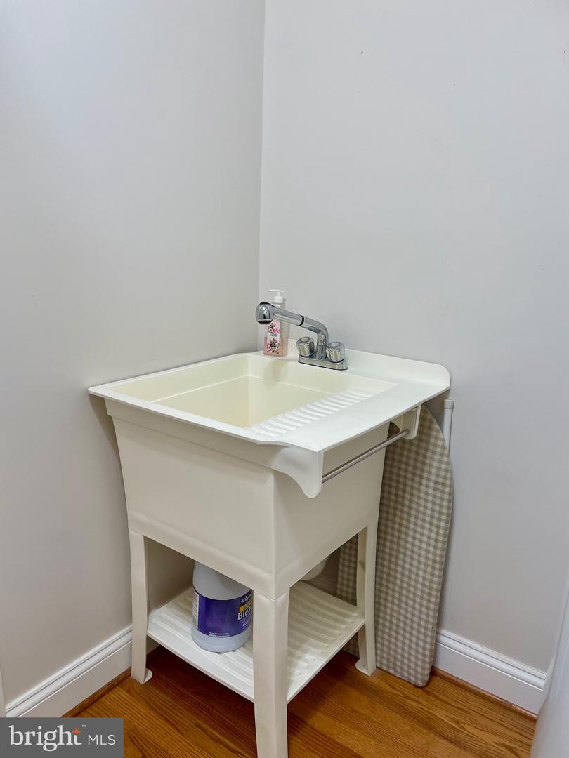 5624 GLEN EAGLES CT, FREDERICKSBURG, Virginia 22407, 3 Bedrooms Bedrooms, ,2 BathroomsBathrooms,Residential,For sale,5624 GLEN EAGLES CT,VASP2037790 MLS # VASP2037790