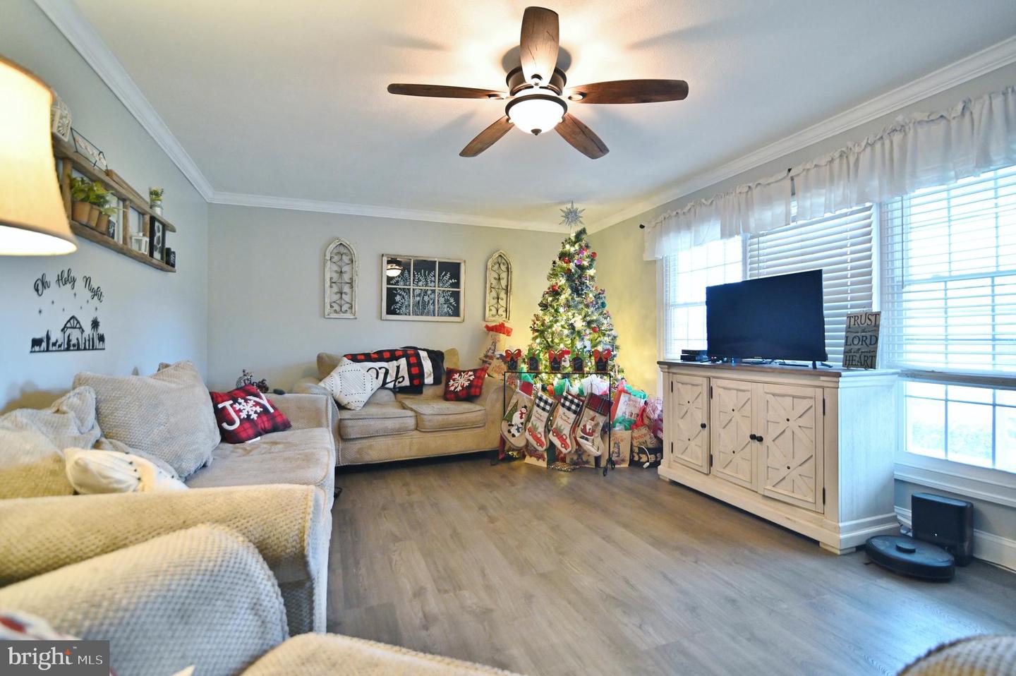 522 MANOR HILL DR, TOMS BROOK, Virginia 22660, 4 Bedrooms Bedrooms, ,3 BathroomsBathrooms,Residential,For sale,522 MANOR HILL DR,VASH2013082 MLS # VASH2013082