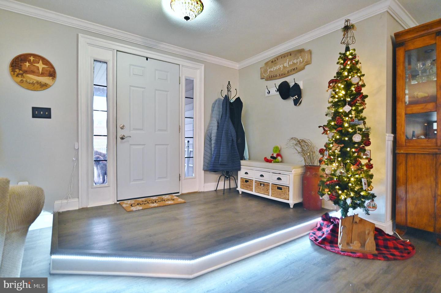 522 MANOR HILL DR, TOMS BROOK, Virginia 22660, 4 Bedrooms Bedrooms, ,3 BathroomsBathrooms,Residential,For sale,522 MANOR HILL DR,VASH2013082 MLS # VASH2013082