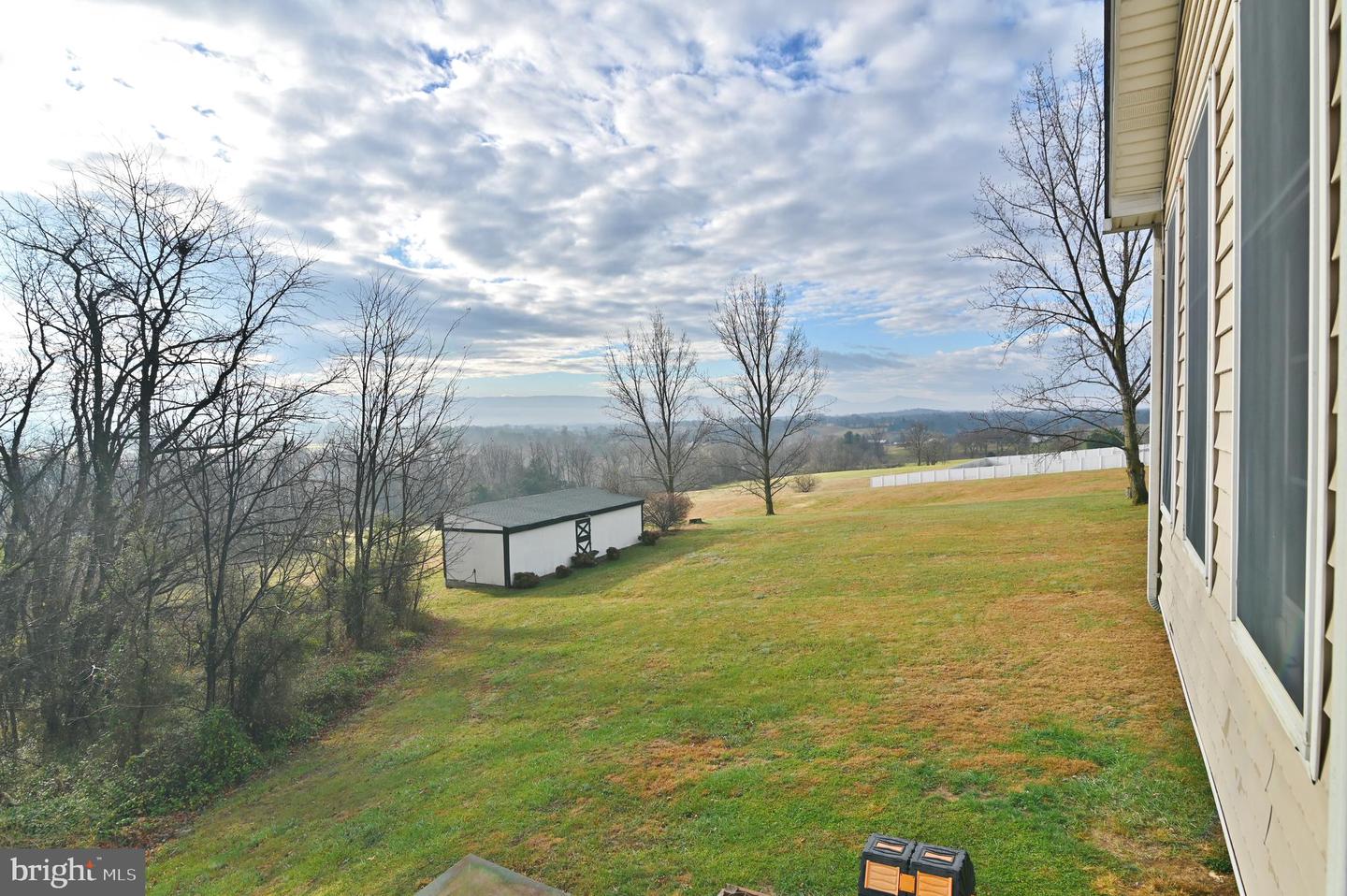 522 MANOR HILL DR, TOMS BROOK, Virginia 22660, 4 Bedrooms Bedrooms, ,3 BathroomsBathrooms,Residential,For sale,522 MANOR HILL DR,VASH2013082 MLS # VASH2013082