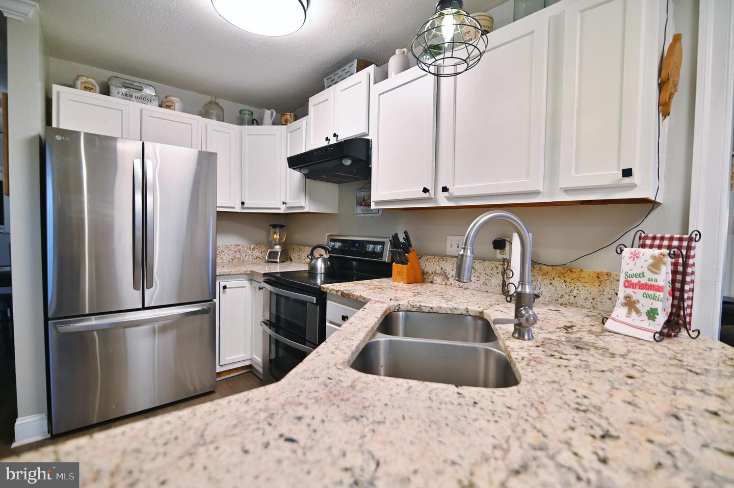 522 MANOR HILL DR, TOMS BROOK, Virginia 22660, 4 Bedrooms Bedrooms, ,3 BathroomsBathrooms,Residential,For sale,522 MANOR HILL DR,VASH2013082 MLS # VASH2013082