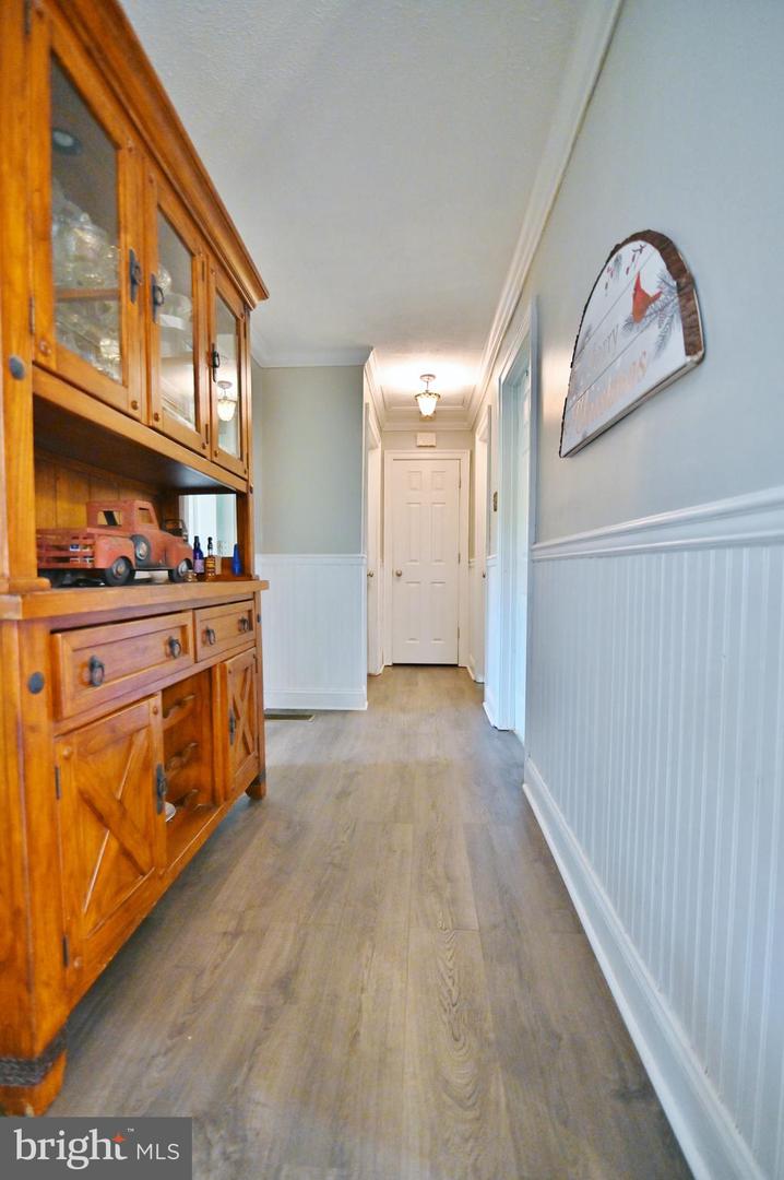 522 MANOR HILL DR, TOMS BROOK, Virginia 22660, 4 Bedrooms Bedrooms, ,3 BathroomsBathrooms,Residential,For sale,522 MANOR HILL DR,VASH2013082 MLS # VASH2013082