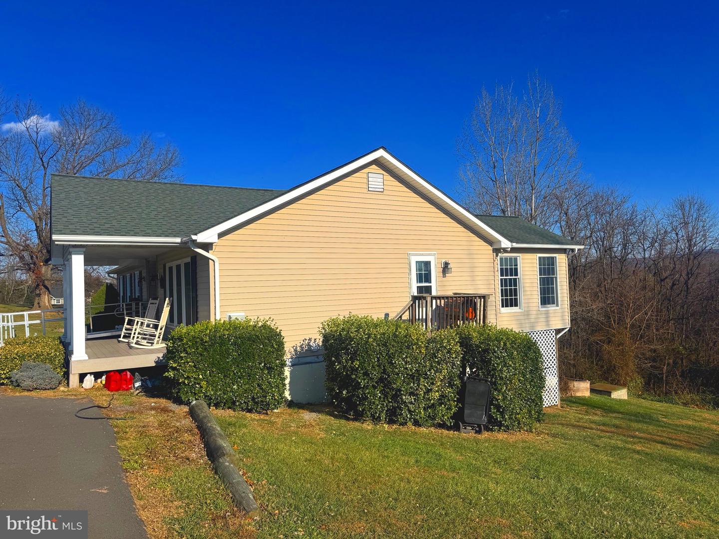 522 MANOR HILL DR, TOMS BROOK, Virginia 22660, 4 Bedrooms Bedrooms, ,3 BathroomsBathrooms,Residential,For sale,522 MANOR HILL DR,VASH2013082 MLS # VASH2013082