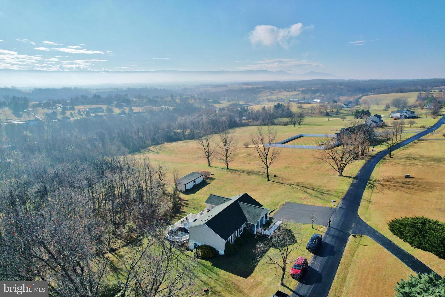 522 MANOR HILL DR, TOMS BROOK, Virginia 22660, 4 Bedrooms Bedrooms, ,3 BathroomsBathrooms,Residential,For sale,522 MANOR HILL DR,VASH2013082 MLS # VASH2013082