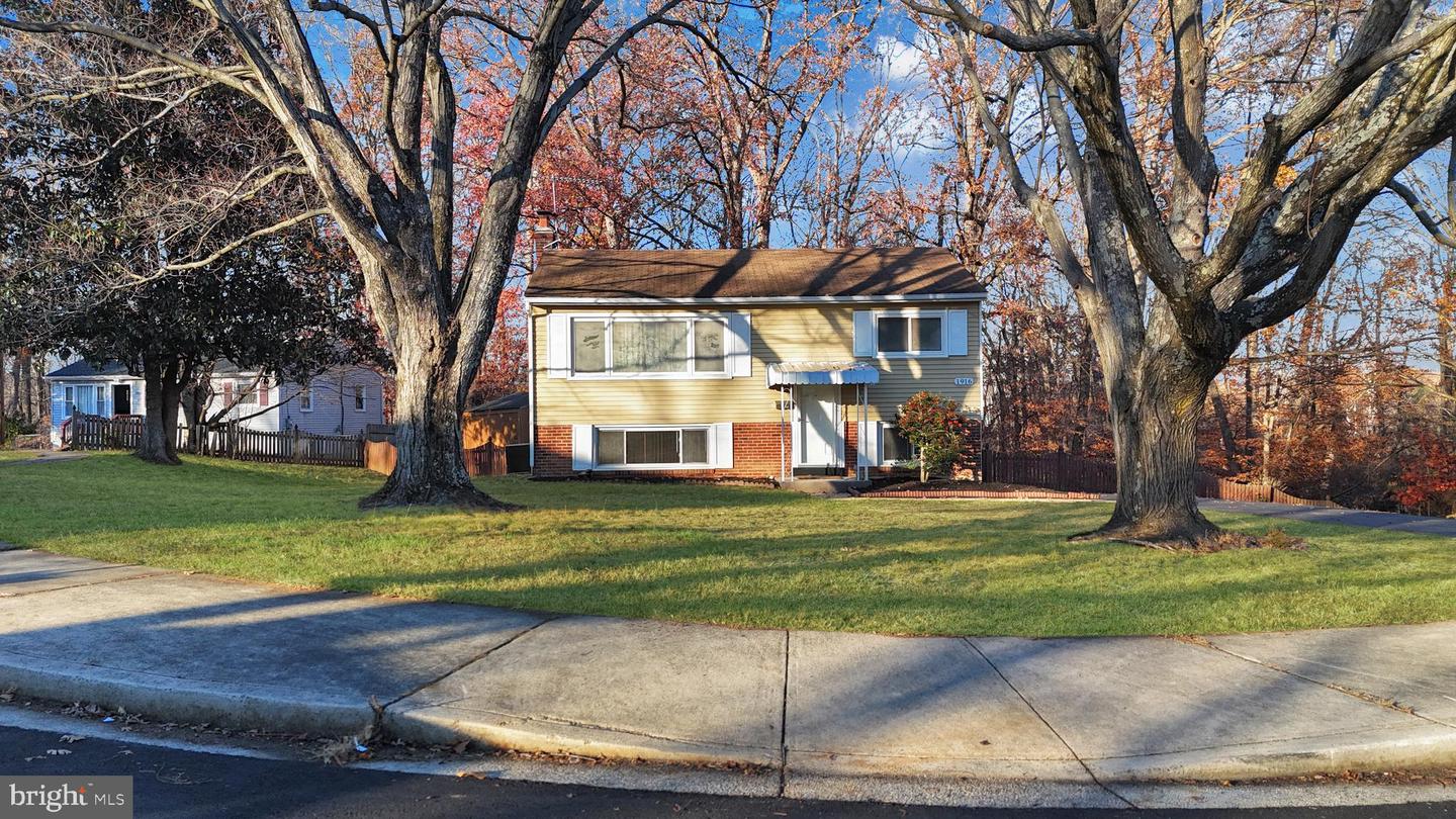 1916 WILLOW LN, WOODBRIDGE, Virginia 22191, 4 Bedrooms Bedrooms, ,2 BathroomsBathrooms,Residential,For sale,1916 WILLOW LN,VAPW2108256 MLS # VAPW2108256 1916 WILLOW LN, WOODBRIDGE, Virginia 22191, 4 Bedrooms Bedrooms, ,2 BathroomsBathrooms,Residential,For sale,1916 WILLOW LN,VAPW2108256 MLS # VAPW2108256