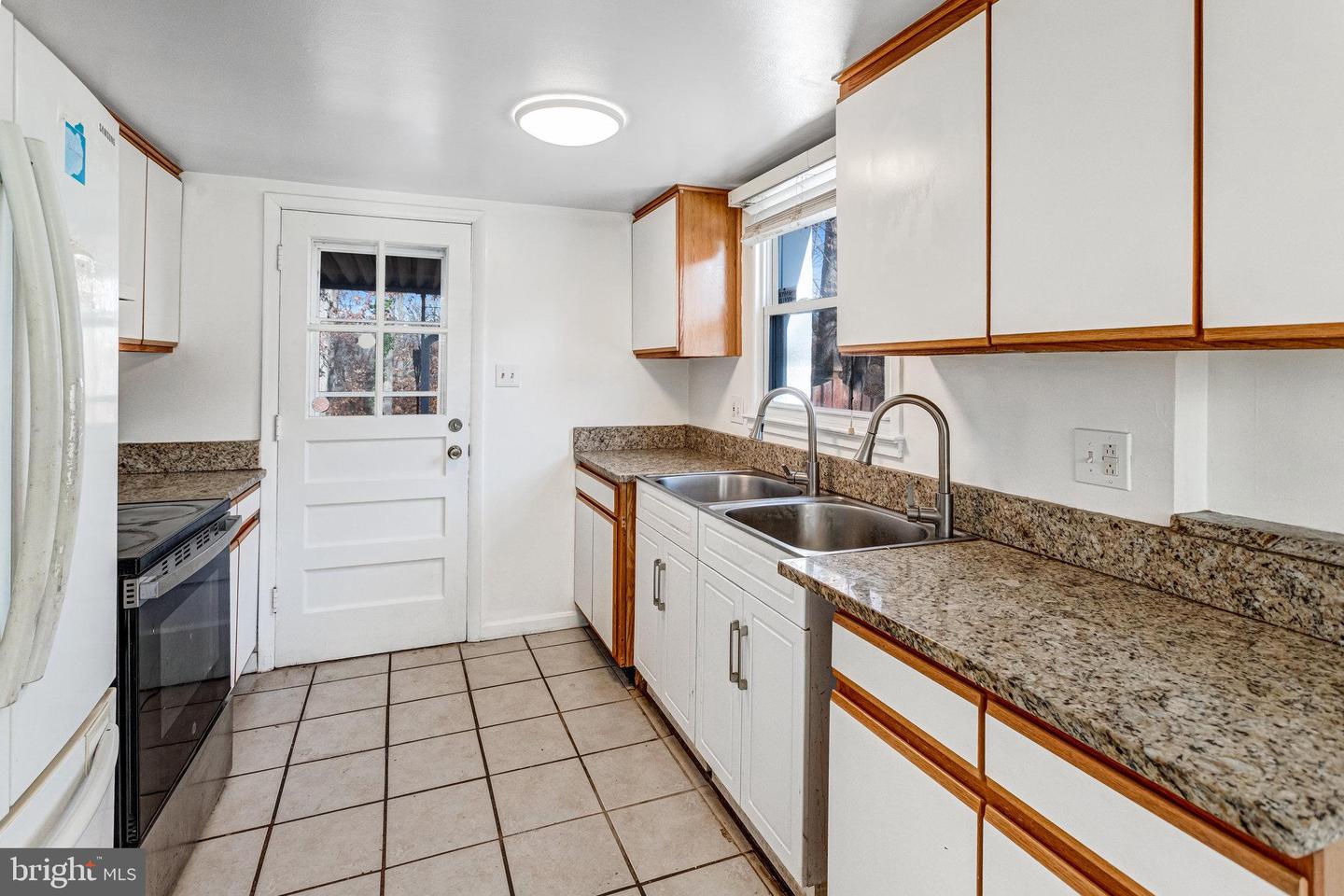 1916 WILLOW LN, WOODBRIDGE, Virginia 22191, 4 Bedrooms Bedrooms, ,2 BathroomsBathrooms,Residential,For sale,1916 WILLOW LN,VAPW2108256 MLS # VAPW2108256 1916 WILLOW LN, WOODBRIDGE, Virginia 22191, 4 Bedrooms Bedrooms, ,2 BathroomsBathrooms,Residential,For sale,1916 WILLOW LN,VAPW2108256 MLS # VAPW2108256