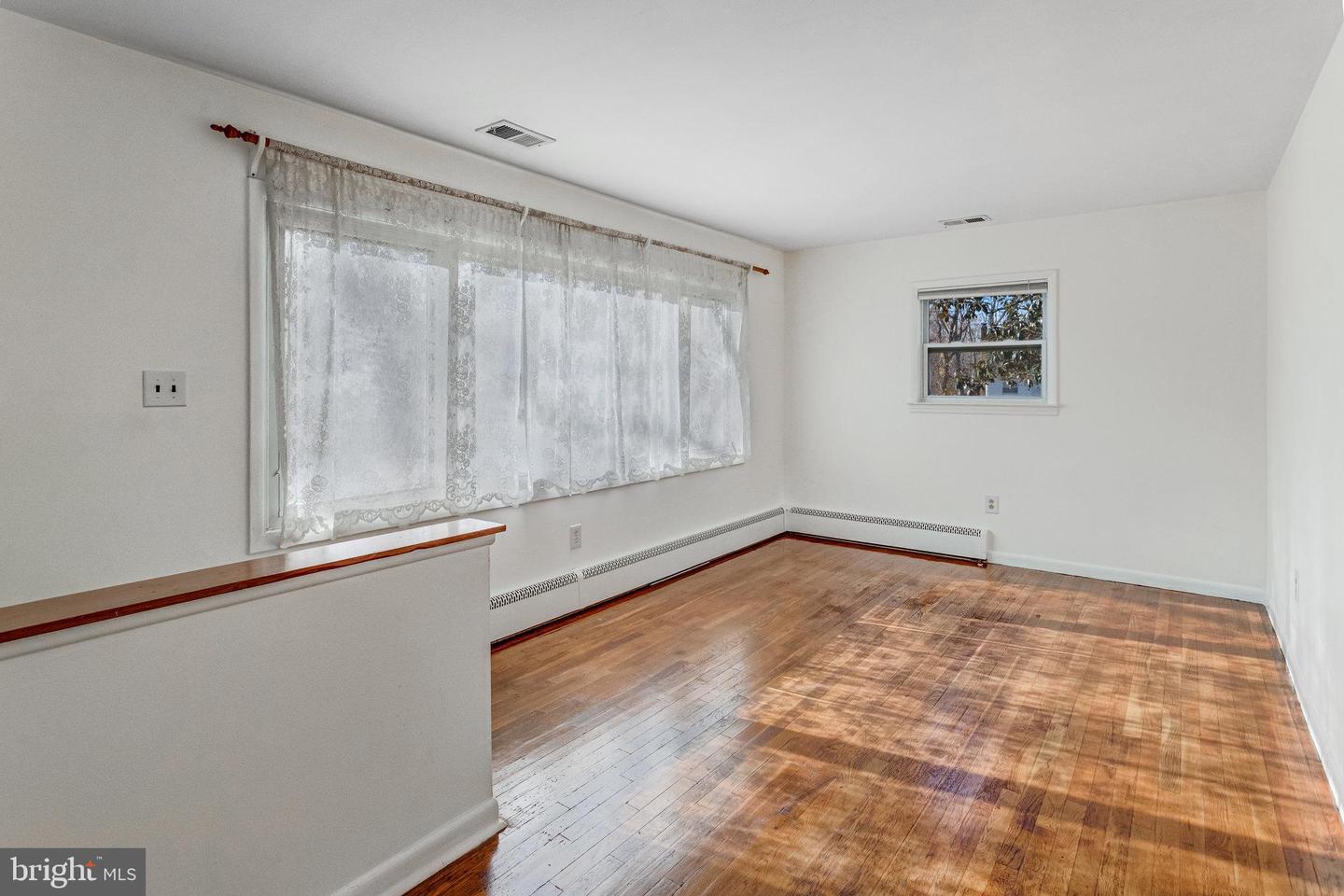 1916 WILLOW LN, WOODBRIDGE, Virginia 22191, 4 Bedrooms Bedrooms, ,2 BathroomsBathrooms,Residential,For sale,1916 WILLOW LN,VAPW2108256 MLS # VAPW2108256 1916 WILLOW LN, WOODBRIDGE, Virginia 22191, 4 Bedrooms Bedrooms, ,2 BathroomsBathrooms,Residential,For sale,1916 WILLOW LN,VAPW2108256 MLS # VAPW2108256