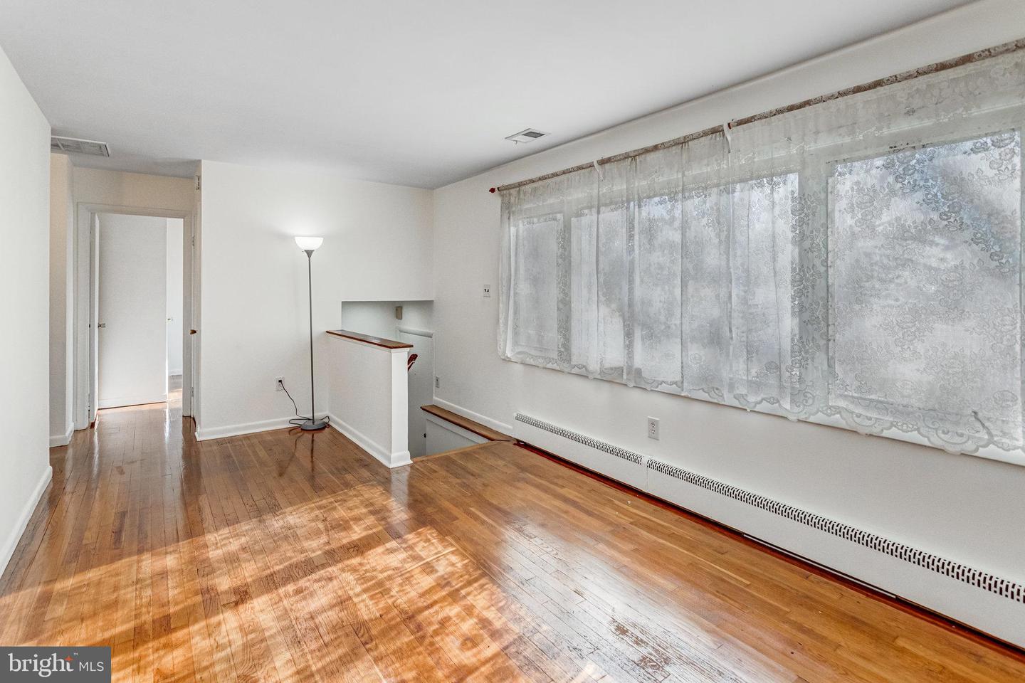 1916 WILLOW LN, WOODBRIDGE, Virginia 22191, 4 Bedrooms Bedrooms, ,2 BathroomsBathrooms,Residential,For sale,1916 WILLOW LN,VAPW2108256 MLS # VAPW2108256 1916 WILLOW LN, WOODBRIDGE, Virginia 22191, 4 Bedrooms Bedrooms, ,2 BathroomsBathrooms,Residential,For sale,1916 WILLOW LN,VAPW2108256 MLS # VAPW2108256