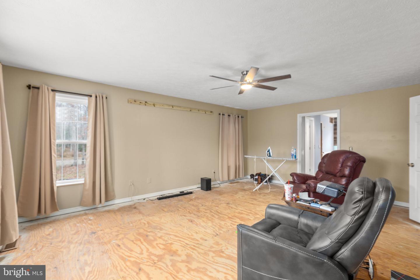 7905 E ROBERT E LEE CT, SPOTSYLVANIA, Virginia 22551, 5 Bedrooms Bedrooms, ,4 BathroomsBathrooms,Residential,For sale,7905 E ROBERT E LEE CT,VASP2037802 MLS # VASP2037802