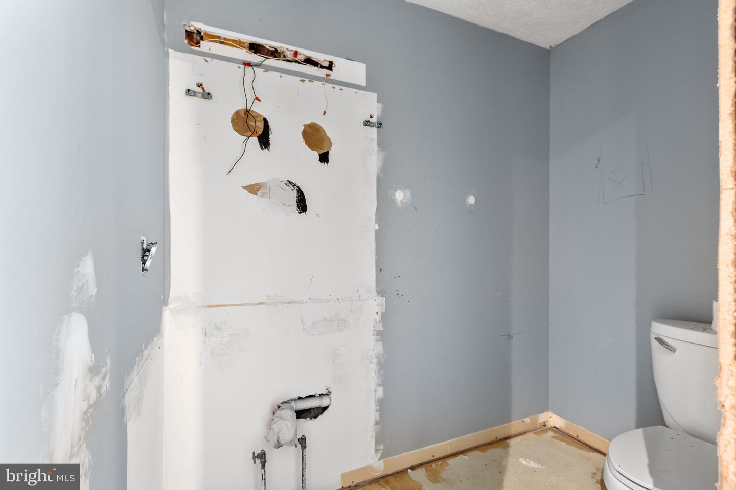 7905 E ROBERT E LEE CT, SPOTSYLVANIA, Virginia 22551, 5 Bedrooms Bedrooms, ,4 BathroomsBathrooms,Residential,For sale,7905 E ROBERT E LEE CT,VASP2037802 MLS # VASP2037802