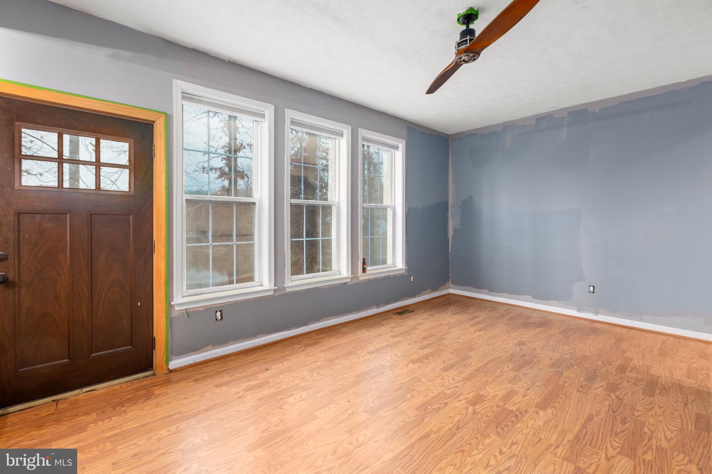 7905 E ROBERT E LEE CT, SPOTSYLVANIA, Virginia 22551, 5 Bedrooms Bedrooms, ,4 BathroomsBathrooms,Residential,For sale,7905 E ROBERT E LEE CT,VASP2037802 MLS # VASP2037802