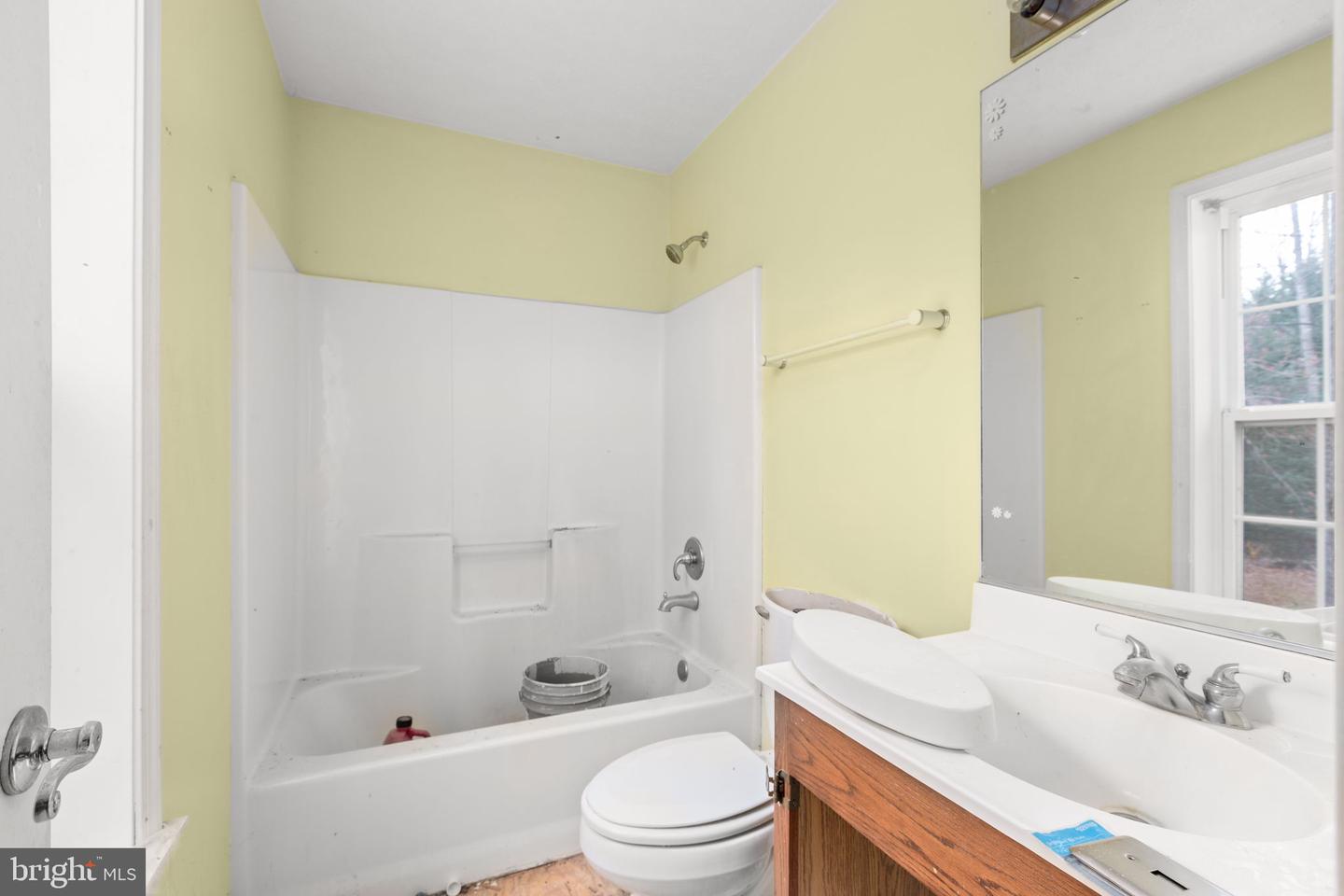 7905 E ROBERT E LEE CT, SPOTSYLVANIA, Virginia 22551, 5 Bedrooms Bedrooms, ,4 BathroomsBathrooms,Residential,For sale,7905 E ROBERT E LEE CT,VASP2037802 MLS # VASP2037802