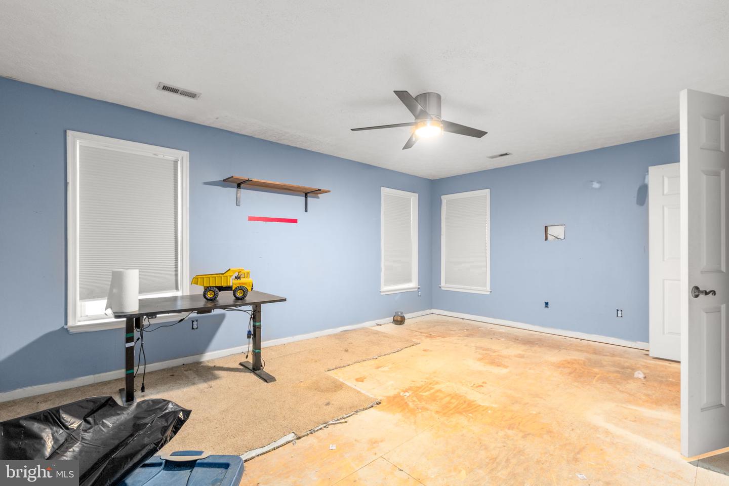 7905 E ROBERT E LEE CT, SPOTSYLVANIA, Virginia 22551, 5 Bedrooms Bedrooms, ,4 BathroomsBathrooms,Residential,For sale,7905 E ROBERT E LEE CT,VASP2037802 MLS # VASP2037802