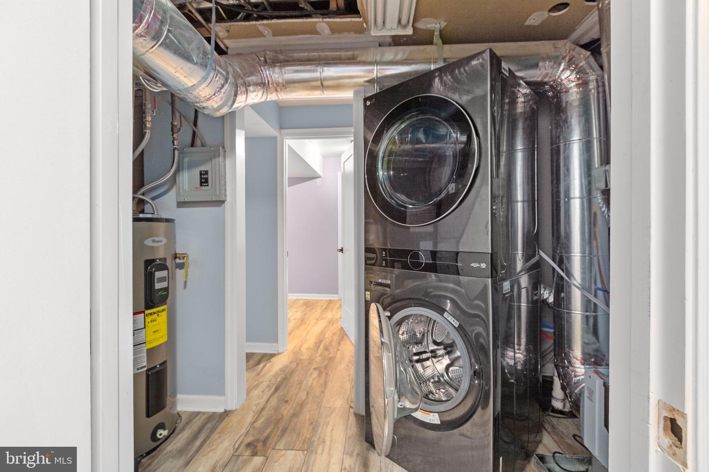 7905 E ROBERT E LEE CT, SPOTSYLVANIA, Virginia 22551, 5 Bedrooms Bedrooms, ,4 BathroomsBathrooms,Residential,For sale,7905 E ROBERT E LEE CT,VASP2037802 MLS # VASP2037802