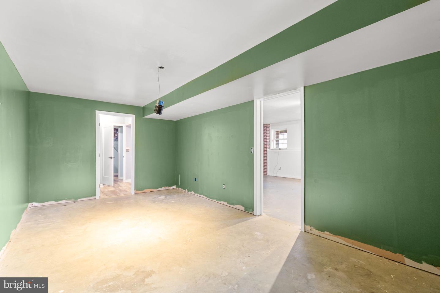 7905 E ROBERT E LEE CT, SPOTSYLVANIA, Virginia 22551, 5 Bedrooms Bedrooms, ,4 BathroomsBathrooms,Residential,For sale,7905 E ROBERT E LEE CT,VASP2037802 MLS # VASP2037802