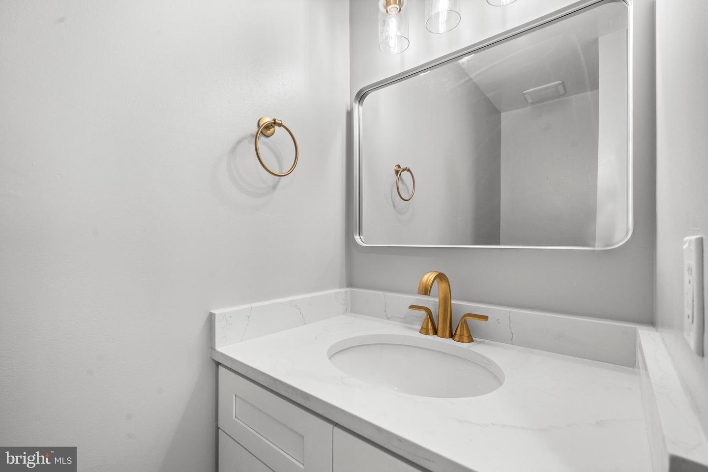 13512 APPLE BARREL CT, HERNDON, Virginia 20171, 3 Bedrooms Bedrooms, ,2 BathroomsBathrooms,Residential,For sale,13512 APPLE BARREL CT,VAFX2280356 MLS # VAFX2280356