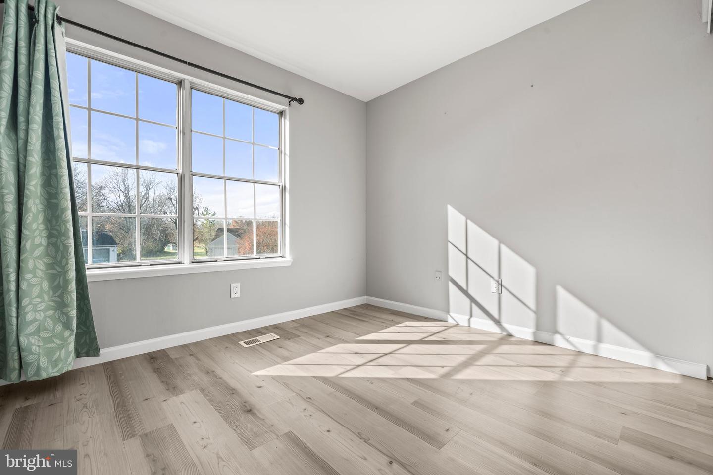 13512 APPLE BARREL CT, HERNDON, Virginia 20171, 3 Bedrooms Bedrooms, ,2 BathroomsBathrooms,Residential,For sale,13512 APPLE BARREL CT,VAFX2280356 MLS # VAFX2280356