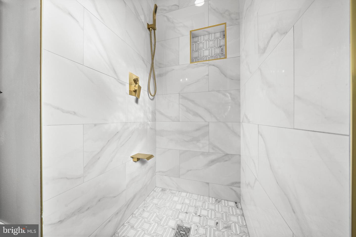 13512 APPLE BARREL CT, HERNDON, Virginia 20171, 3 Bedrooms Bedrooms, ,2 BathroomsBathrooms,Residential,For sale,13512 APPLE BARREL CT,VAFX2280356 MLS # VAFX2280356