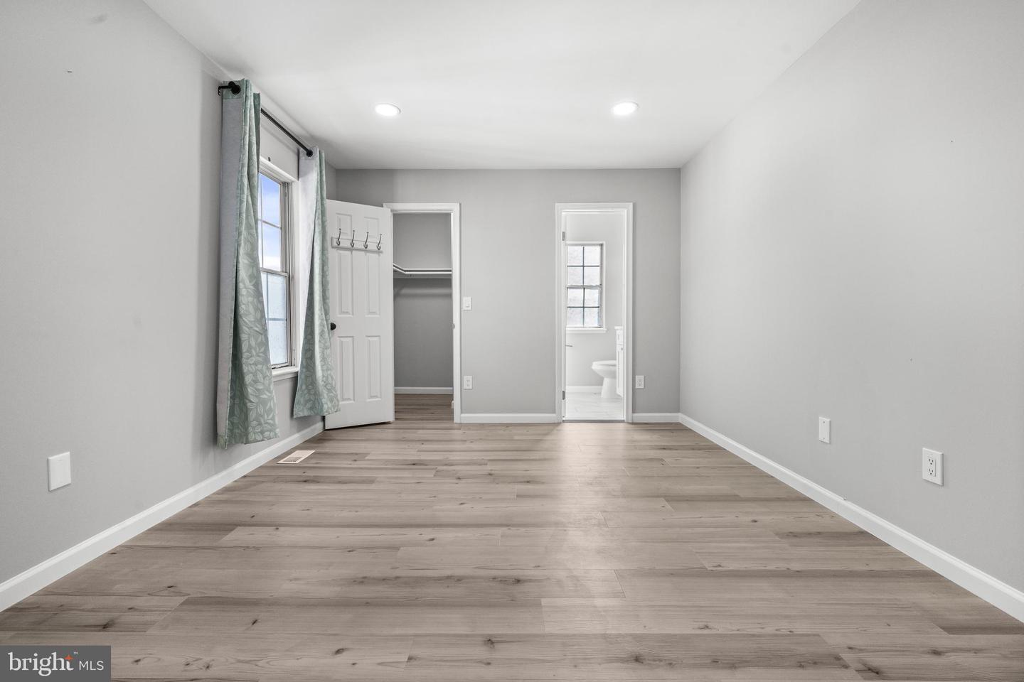 13512 APPLE BARREL CT, HERNDON, Virginia 20171, 3 Bedrooms Bedrooms, ,2 BathroomsBathrooms,Residential,For sale,13512 APPLE BARREL CT,VAFX2280356 MLS # VAFX2280356