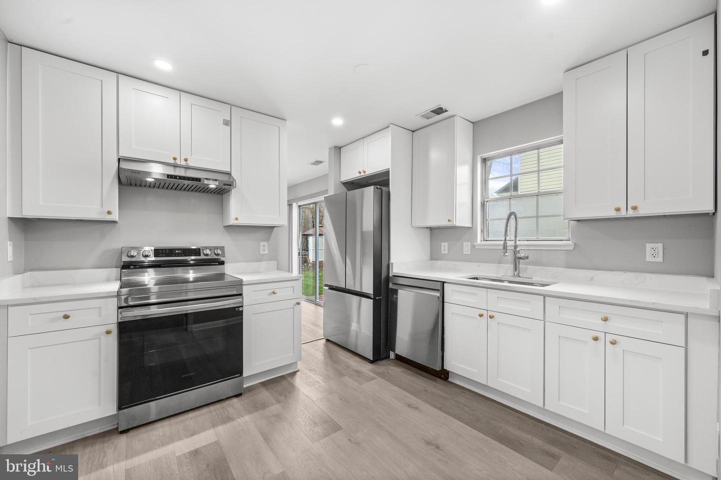 13512 APPLE BARREL CT, HERNDON, Virginia 20171, 3 Bedrooms Bedrooms, ,2 BathroomsBathrooms,Residential,For sale,13512 APPLE BARREL CT,VAFX2280356 MLS # VAFX2280356