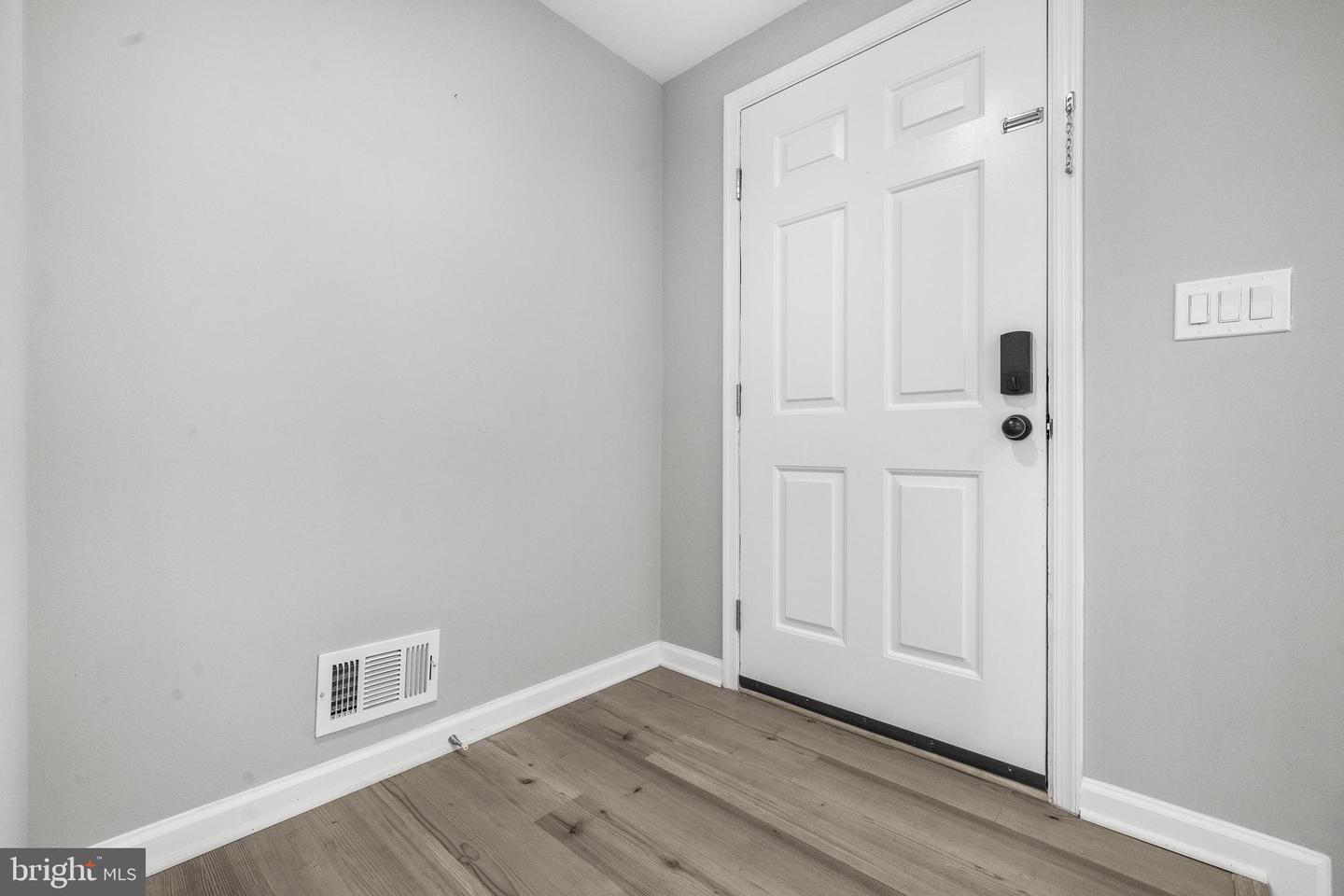 13512 APPLE BARREL CT, HERNDON, Virginia 20171, 3 Bedrooms Bedrooms, ,2 BathroomsBathrooms,Residential,For sale,13512 APPLE BARREL CT,VAFX2280356 MLS # VAFX2280356