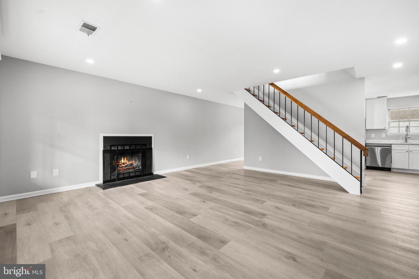 13512 APPLE BARREL CT, HERNDON, Virginia 20171, 3 Bedrooms Bedrooms, ,2 BathroomsBathrooms,Residential,For sale,13512 APPLE BARREL CT,VAFX2280356 MLS # VAFX2280356