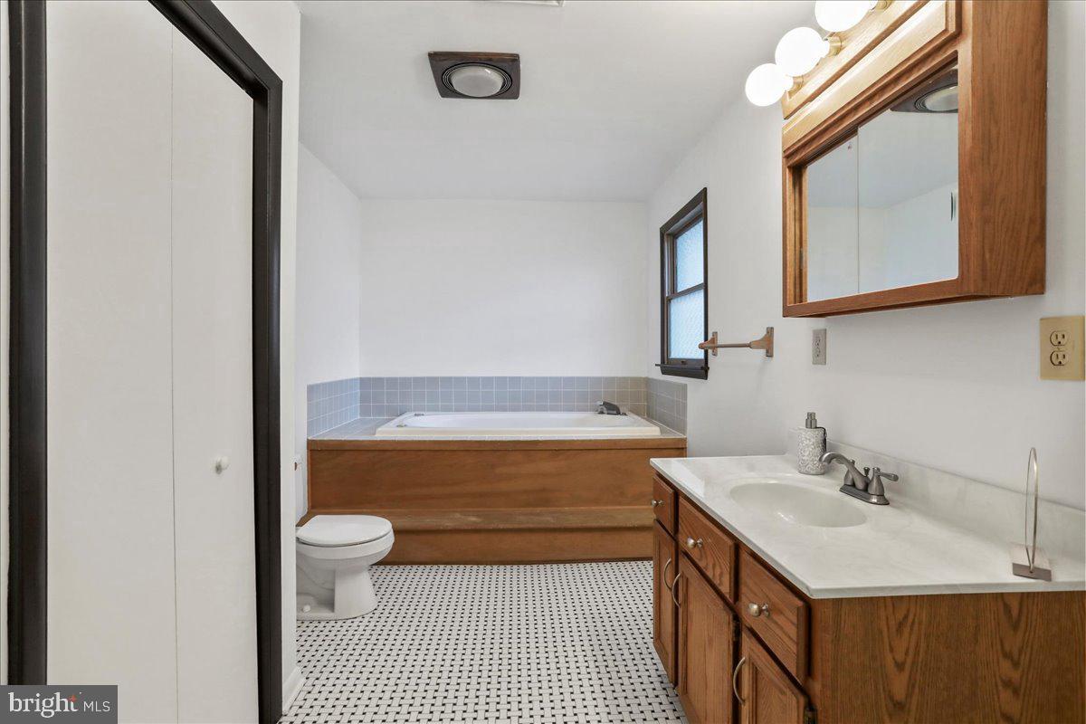 1716 RIDGEWAY RD, FRONT ROYAL, Virginia 22630, 4 Bedrooms Bedrooms, ,3 BathroomsBathrooms,Residential,For sale,1716 RIDGEWAY RD,VAWR2012838 MLS # VAWR2012838