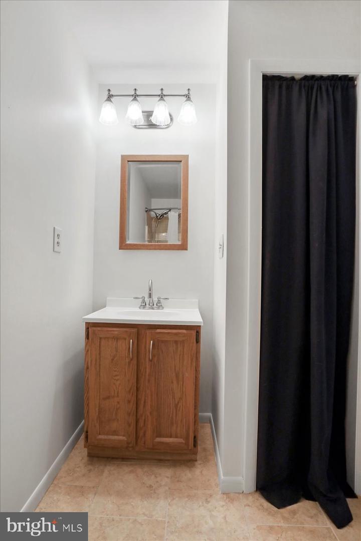 1716 RIDGEWAY RD, FRONT ROYAL, Virginia 22630, 4 Bedrooms Bedrooms, ,3 BathroomsBathrooms,Residential,For sale,1716 RIDGEWAY RD,VAWR2012838 MLS # VAWR2012838