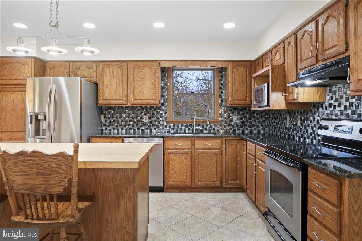 1716 RIDGEWAY RD, FRONT ROYAL, Virginia 22630, 4 Bedrooms Bedrooms, ,3 BathroomsBathrooms,Residential,For sale,1716 RIDGEWAY RD,VAWR2012838 MLS # VAWR2012838