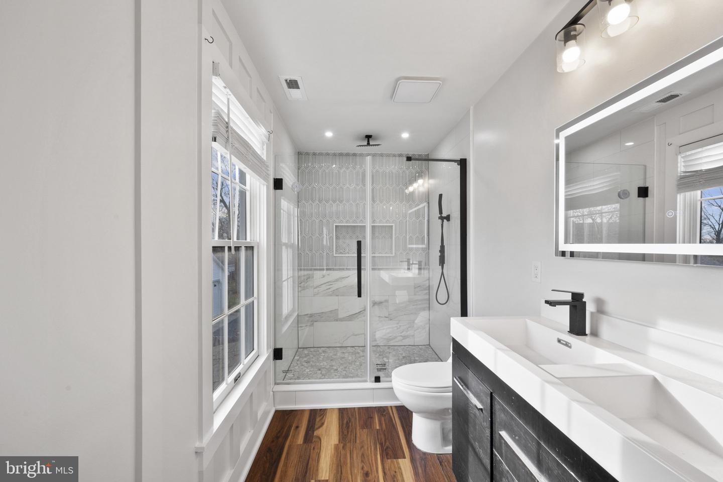 220 E COLONIAL HWY, HAMILTON, Virginia 20158, 3 Bedrooms Bedrooms, ,3 BathroomsBathrooms,Residential,For sale,220 E COLONIAL HWY,VALO2111678 MLS # VALO2111678