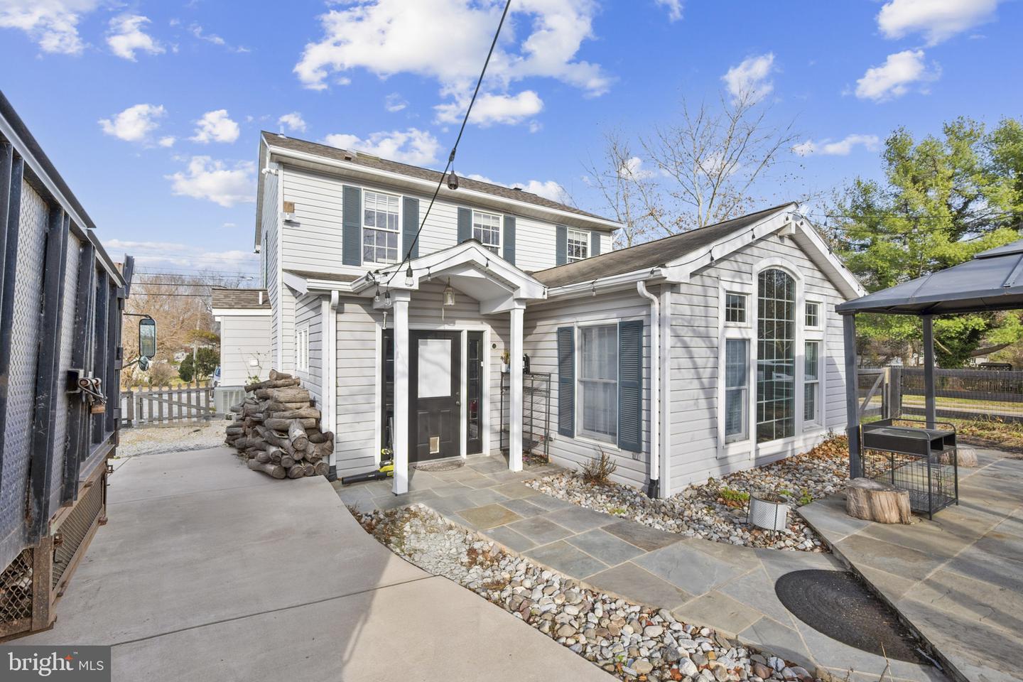 220 E COLONIAL HWY, HAMILTON, Virginia 20158, 3 Bedrooms Bedrooms, ,3 BathroomsBathrooms,Residential,For sale,220 E COLONIAL HWY,VALO2111678 MLS # VALO2111678