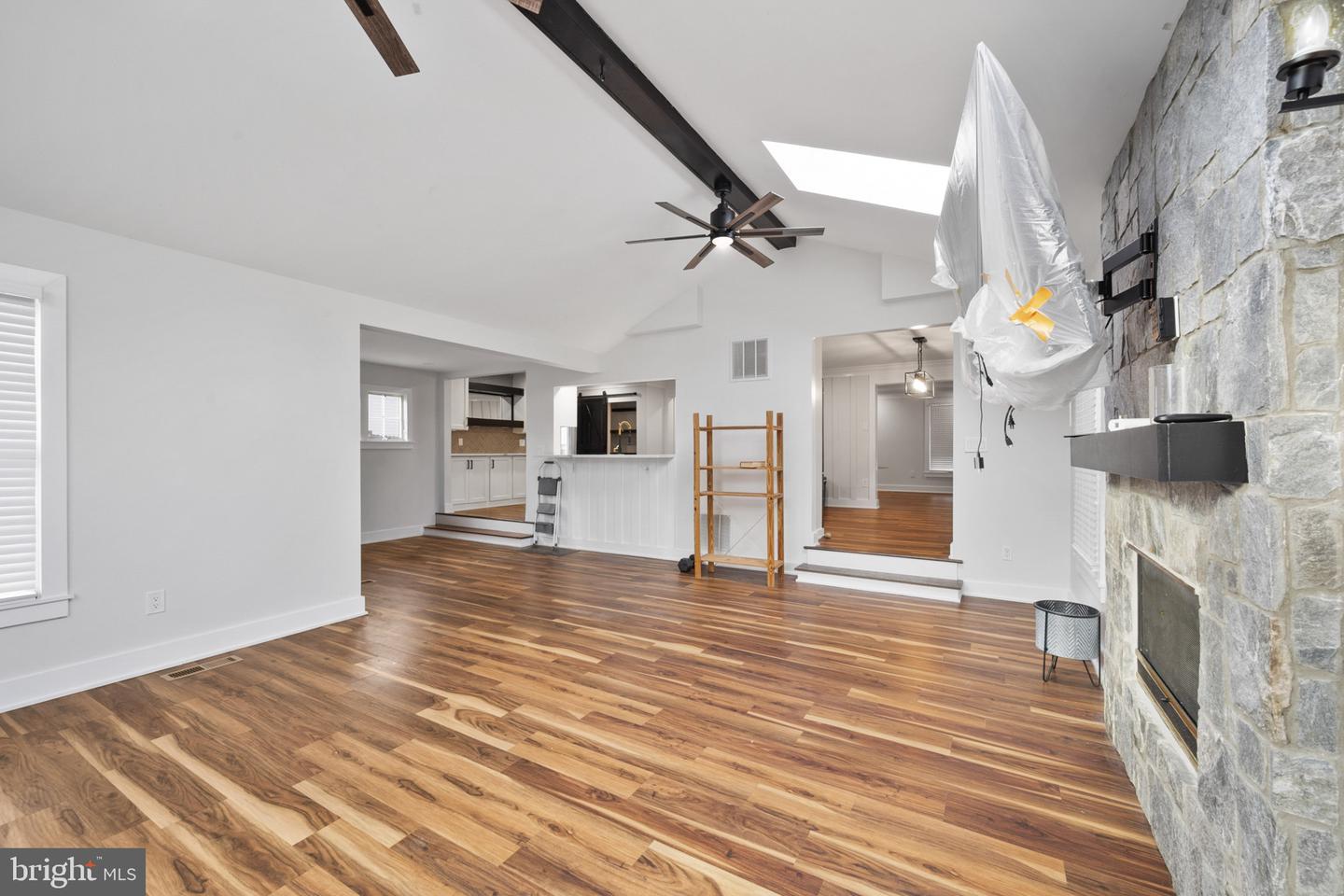 220 E COLONIAL HWY, HAMILTON, Virginia 20158, 3 Bedrooms Bedrooms, ,3 BathroomsBathrooms,Residential,For sale,220 E COLONIAL HWY,VALO2111678 MLS # VALO2111678